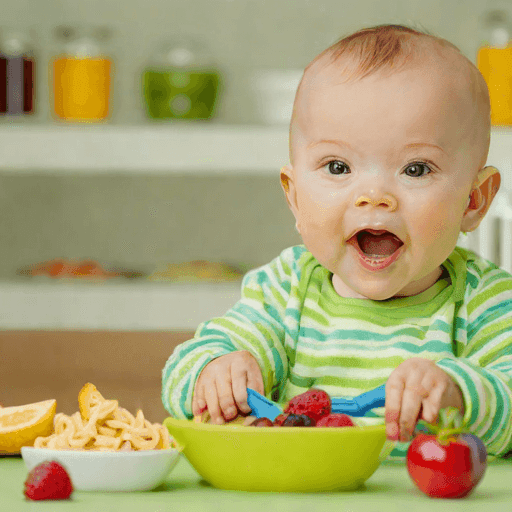 Cover Image for Baby Foods Until Age 2: A Newborn's Diet Guide